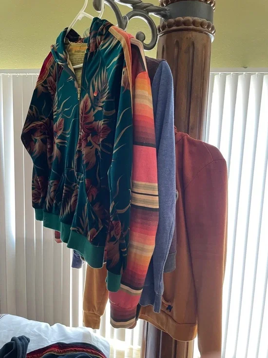 Aviator Nation. ( ea). Make me sale!!!!! - Picture 5 of 12